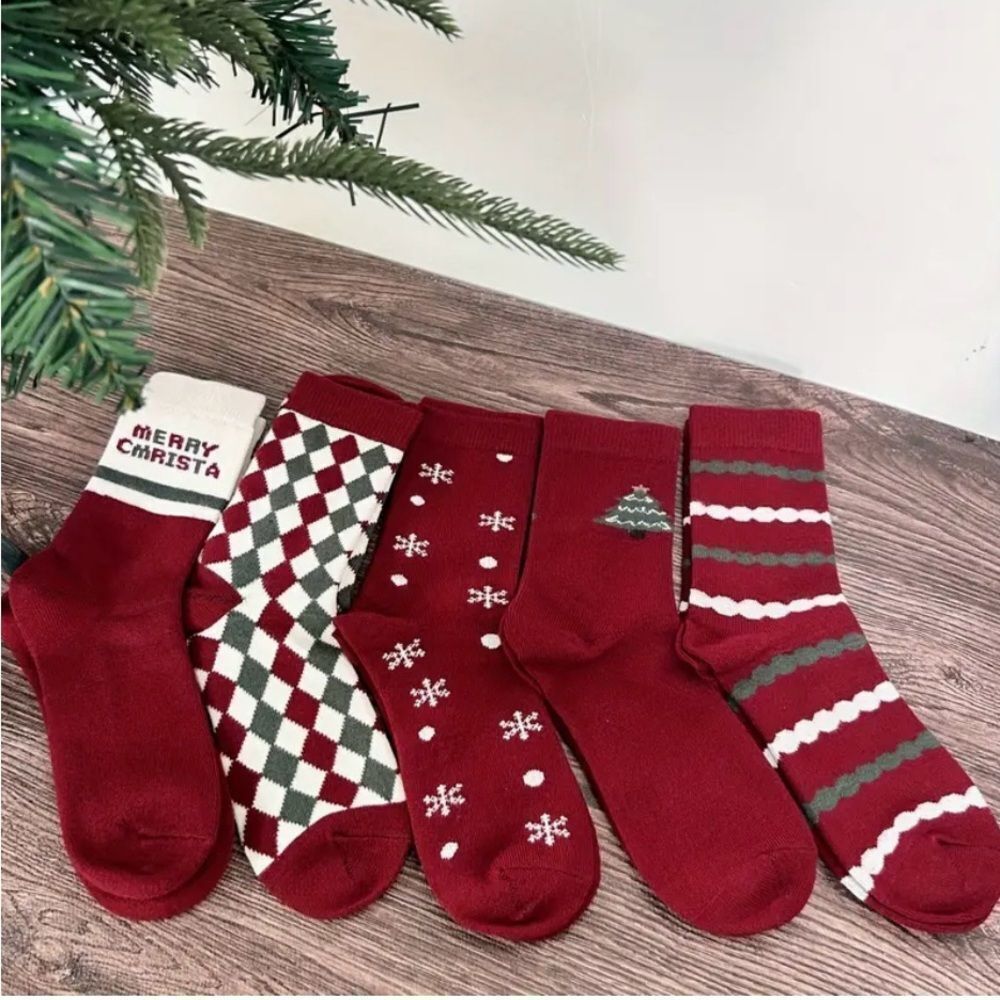 5pcs Cozy Cashmere Christmas Socks